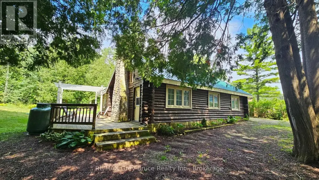 18 Stokes River Road, Northern Bruce Peninsula